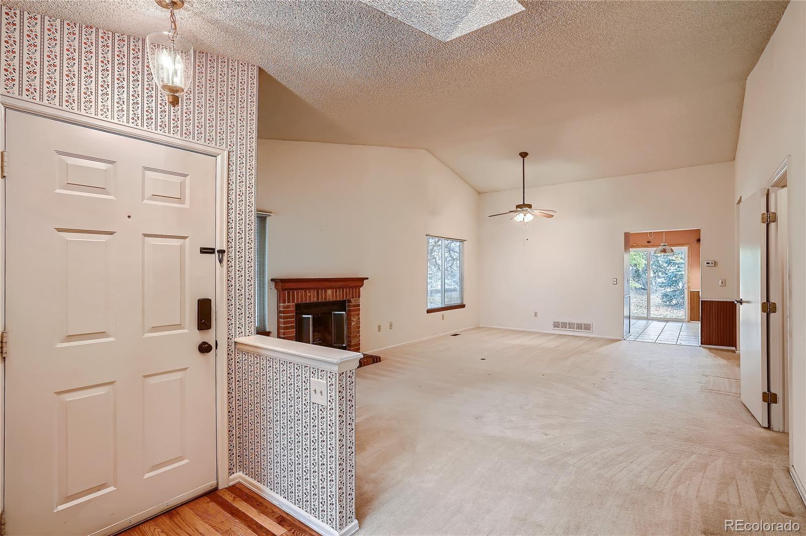 6 Shetland Court Highlands Ranch, CO 80130 - Photo 5 of 33