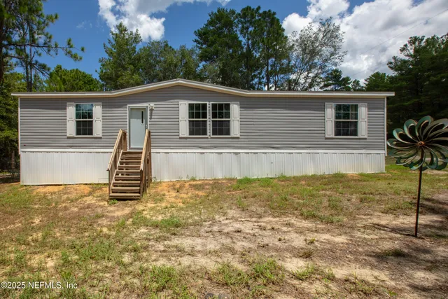 $228,900 | 121 Kenny Lane, Florahome, FL 32140