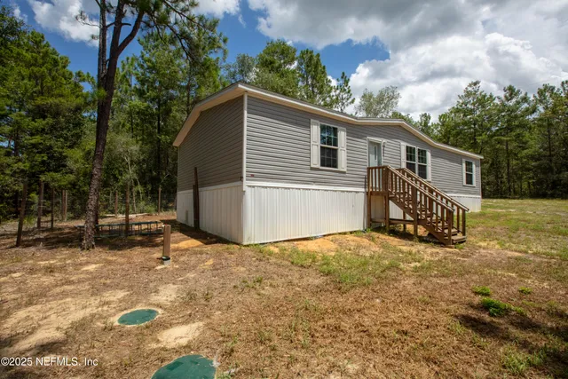 $228,900 | 121 Kenny Lane, Florahome, FL 32140