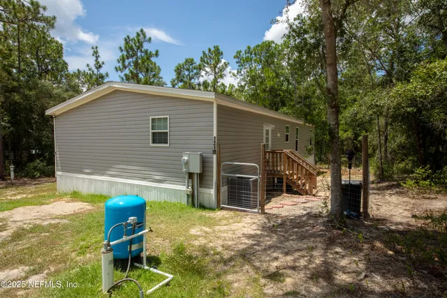 $228,900 | 121 Kenny Lane, Florahome, FL 32140