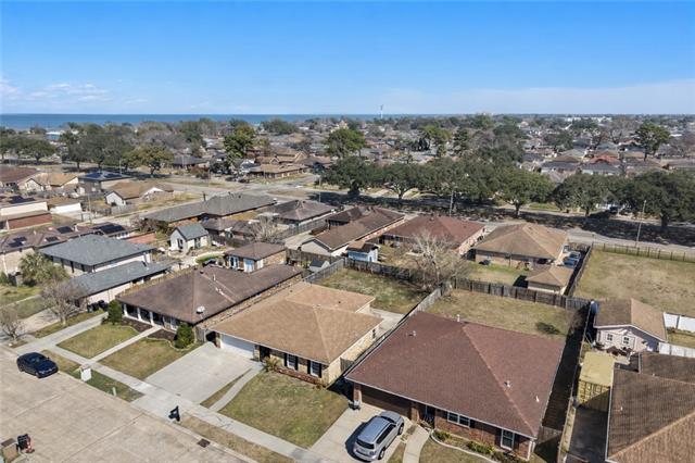 7611 Fieldston Road New Orleans, LA 70126 - Photo 3 of 21