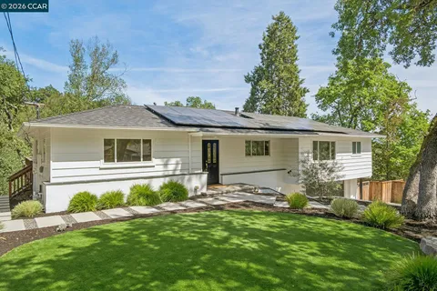 $1,865,000 | 1072 Vía Roble, Lafayette, CA 94549