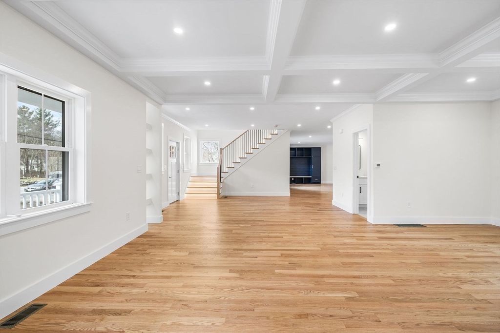 583 Fletcher Street Northbridge, MA 01588 - Photo 11 of 42