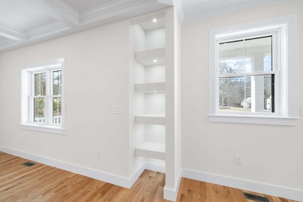 583 Fletcher Street Northbridge, MA 01588 - Photo 15 of 42