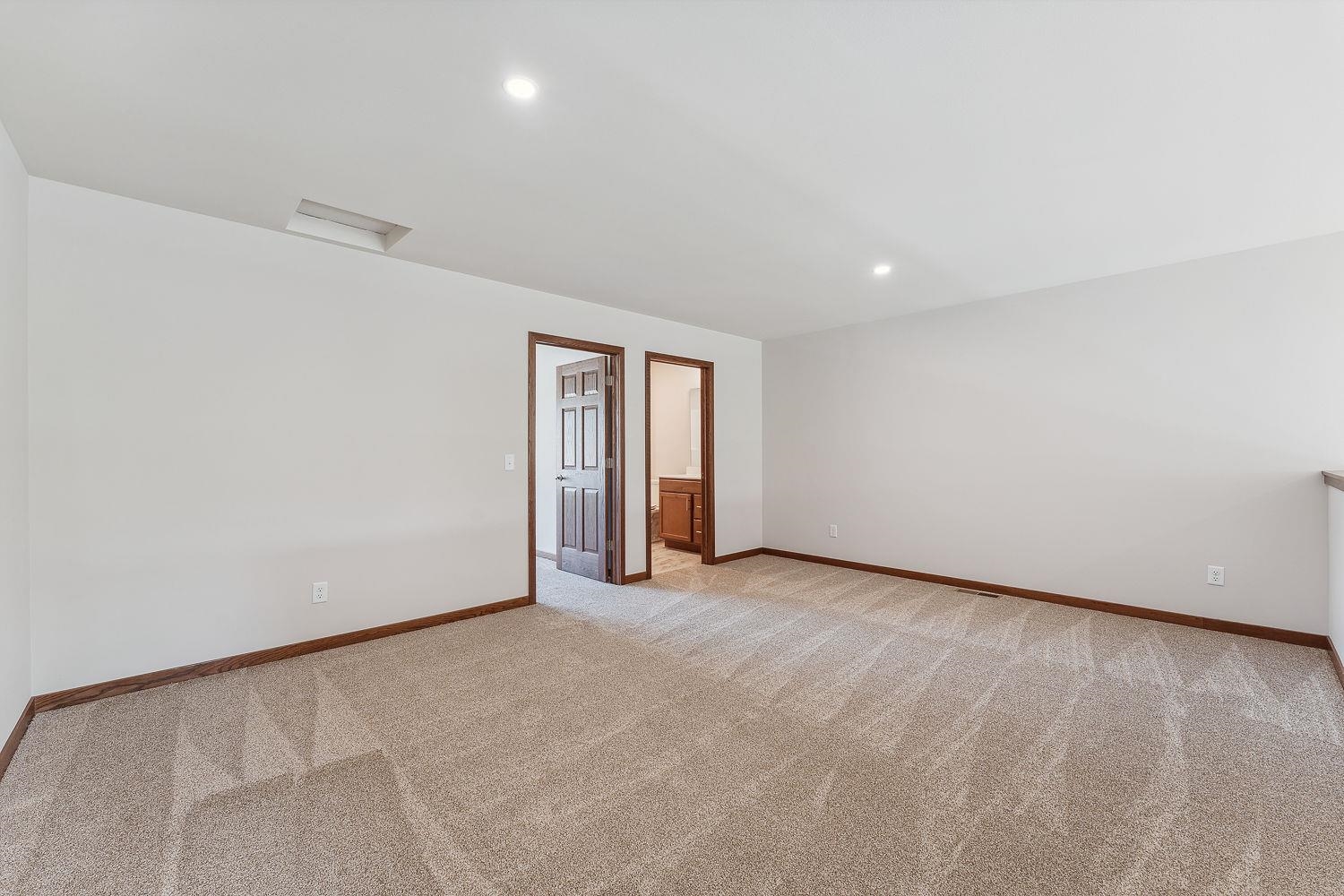 212 South Dewey Reedsburg, WI 53959 - Photo 21 of 38