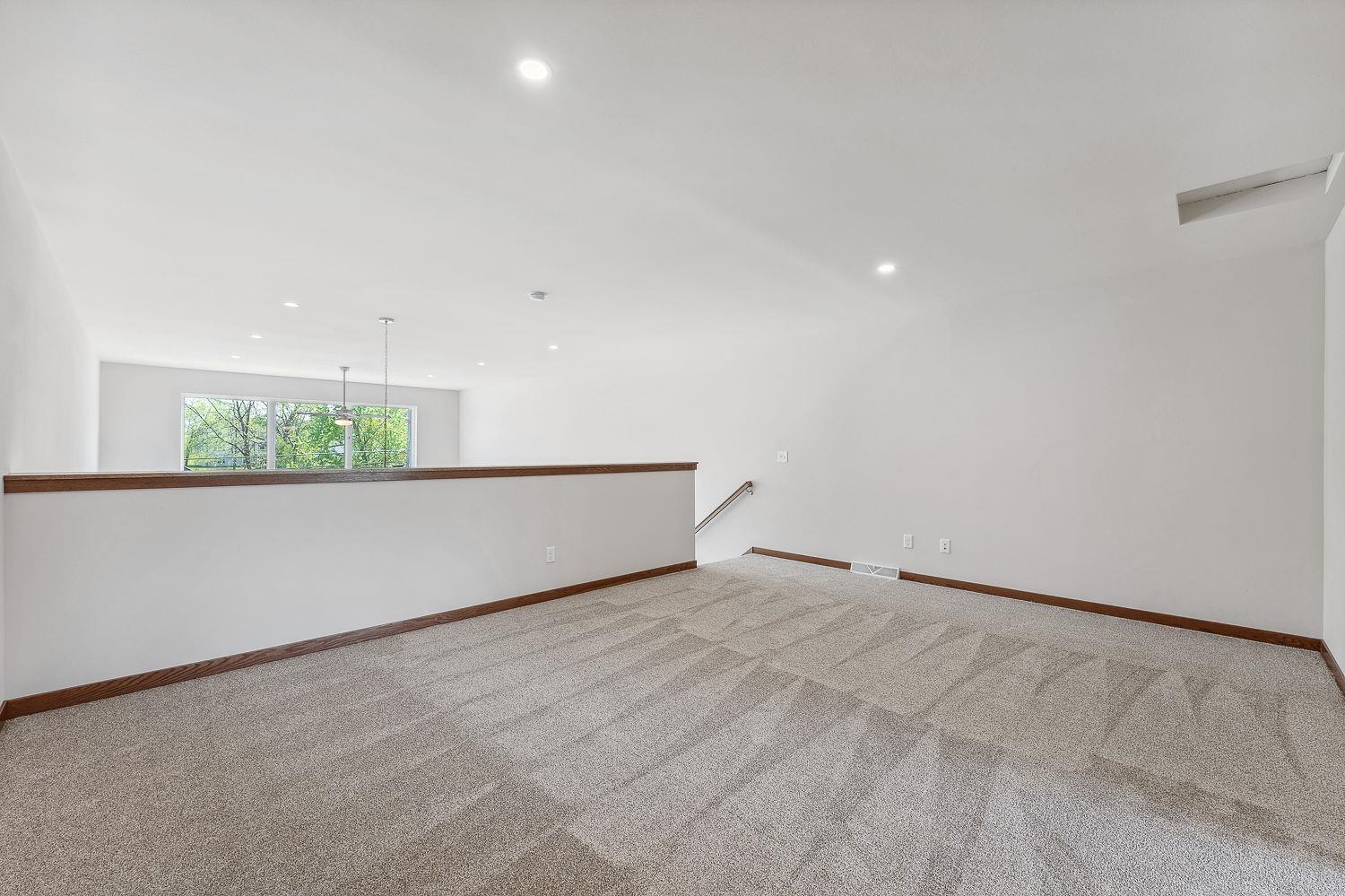 212 South Dewey Reedsburg, WI 53959 - Photo 23 of 38