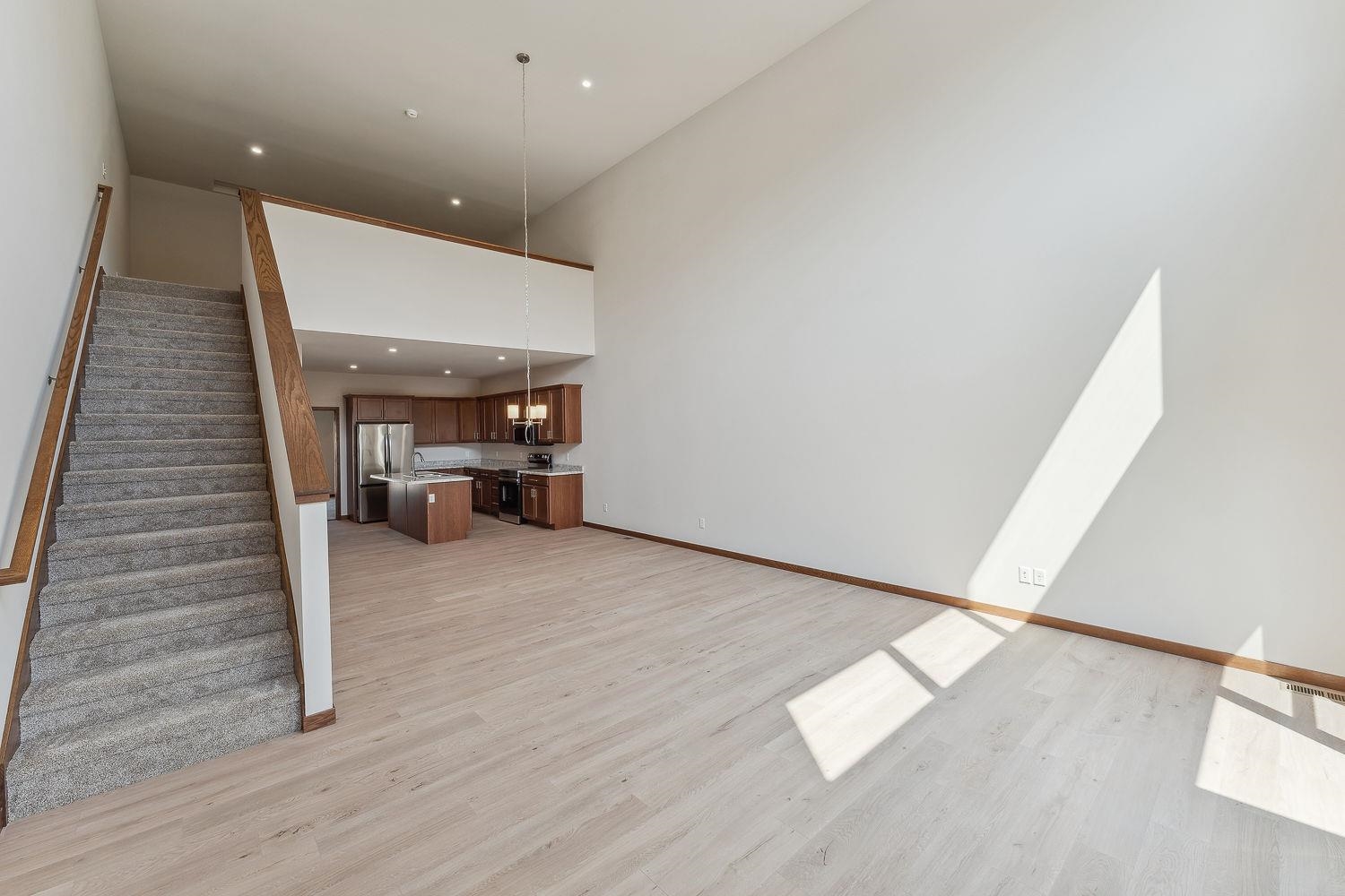 212 South Dewey Reedsburg, WI 53959 - Photo 5 of 38