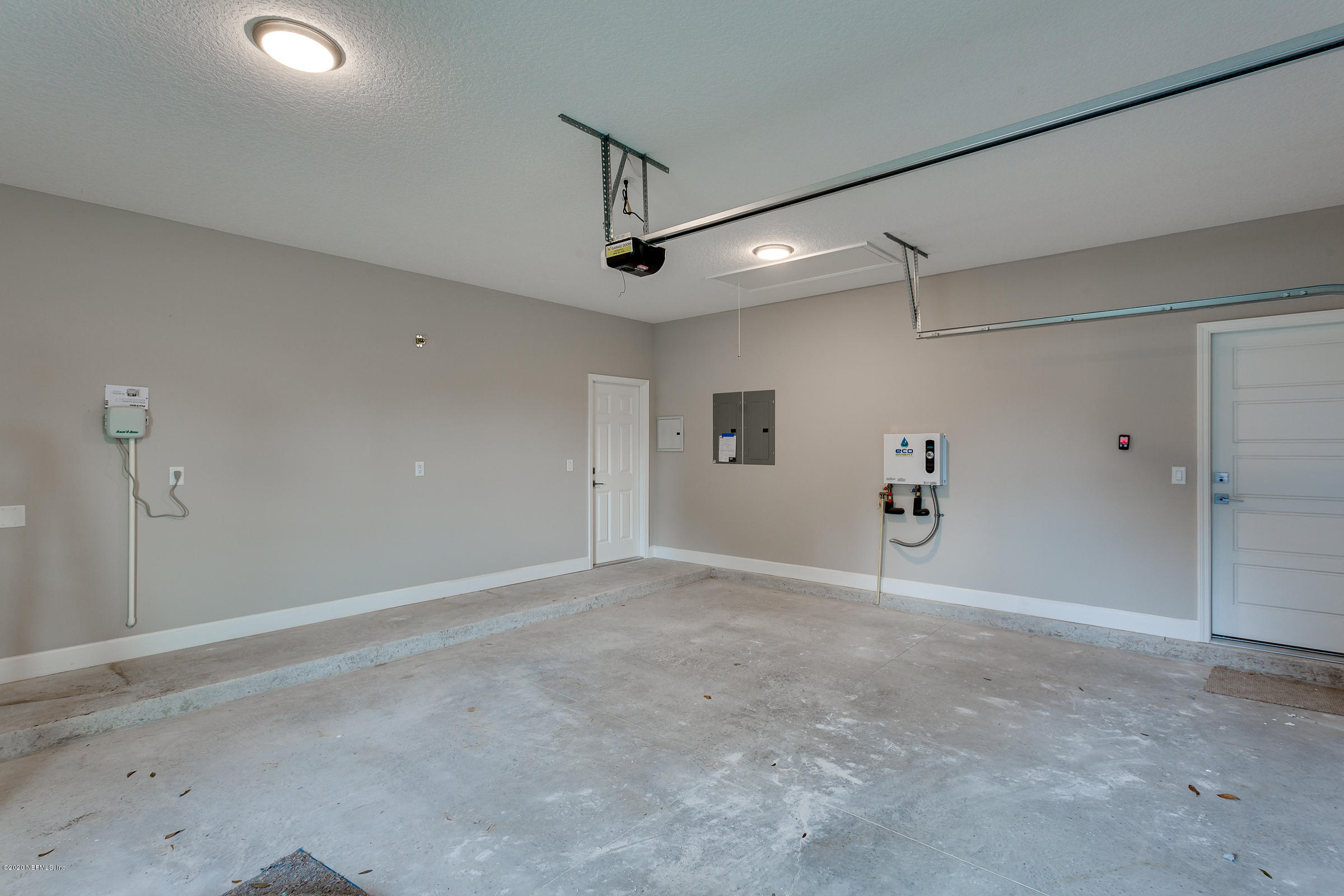 596 West Bianca Circle St. Augustine, FL 32086 - Photo 36 of 37 a view of an empty room