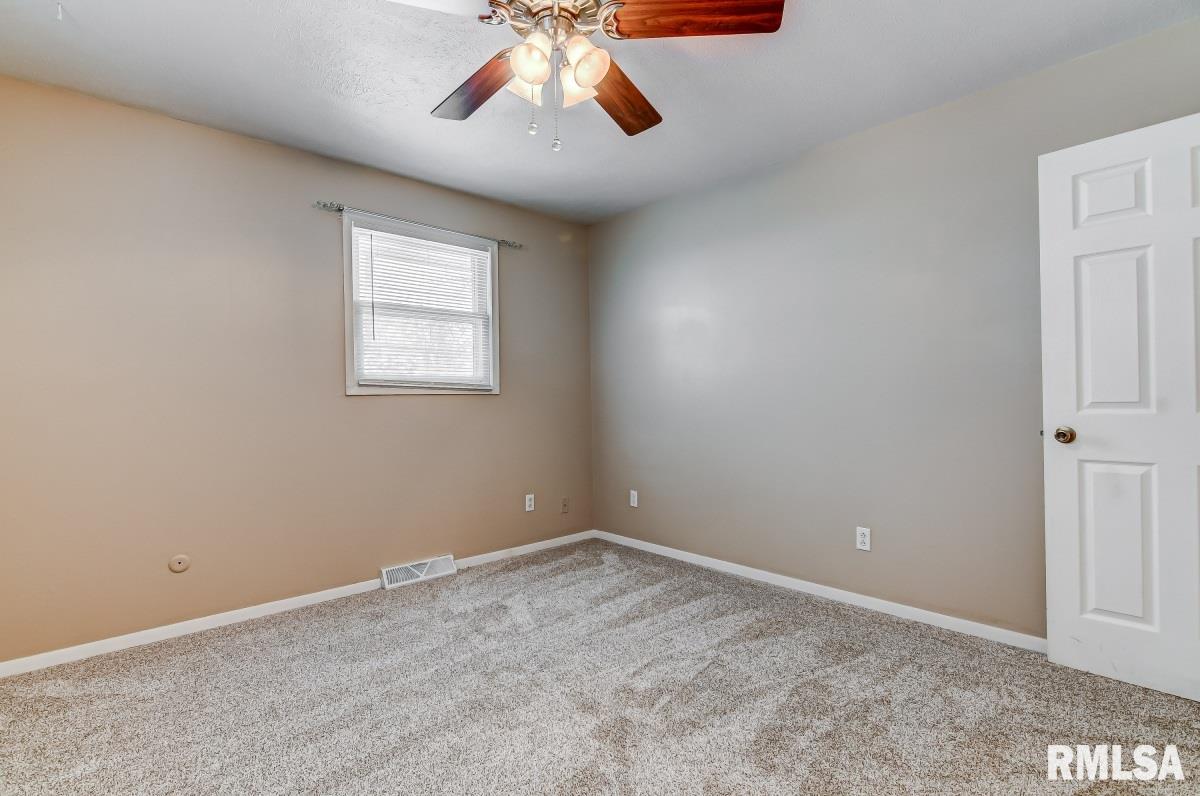 1100 North Indiana Avenue Springfield, IL 62702 - Photo 24 of 36