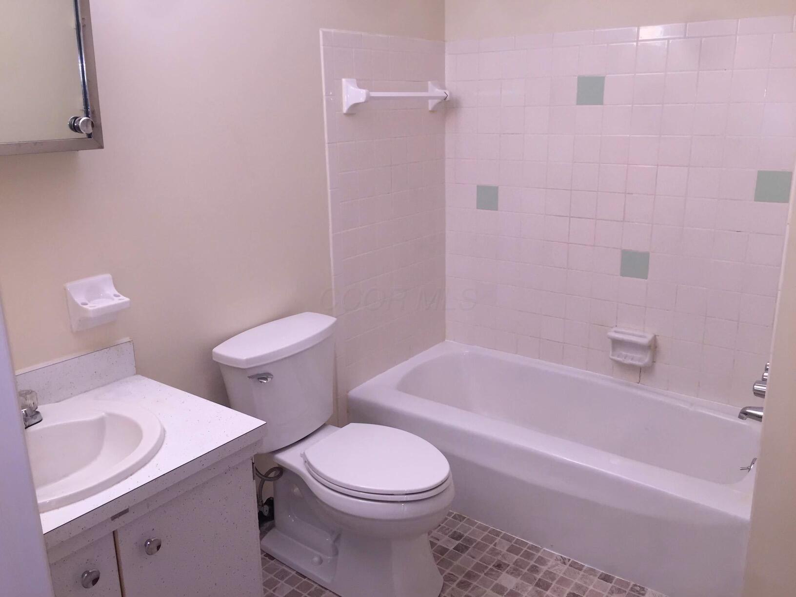 699 Wetmore Road Columbus, OH 43214 - Photo 24 of 90 IMG_0573