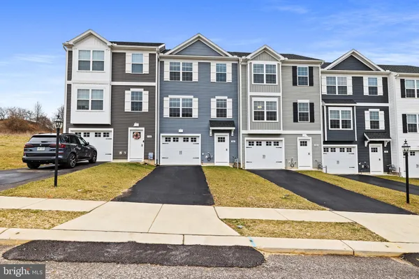 $2,266 | 138 Heritage Court, New Freedom, PA 17349