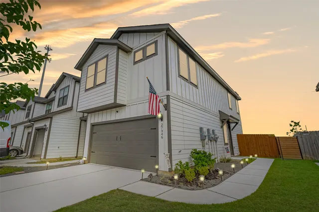 $300,000 | 27946 Western Creek, Katy, TX 77494