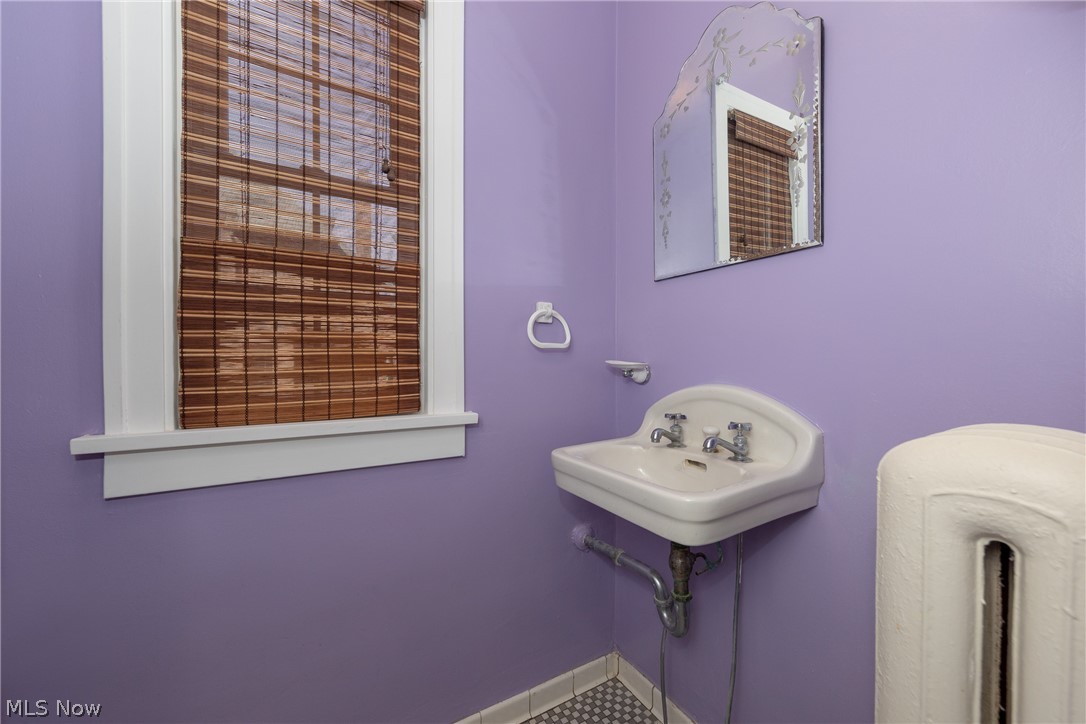 16629 Fernway Road Cleveland, OH 44120 - Photo 14 of 30 The first floor Powder Room