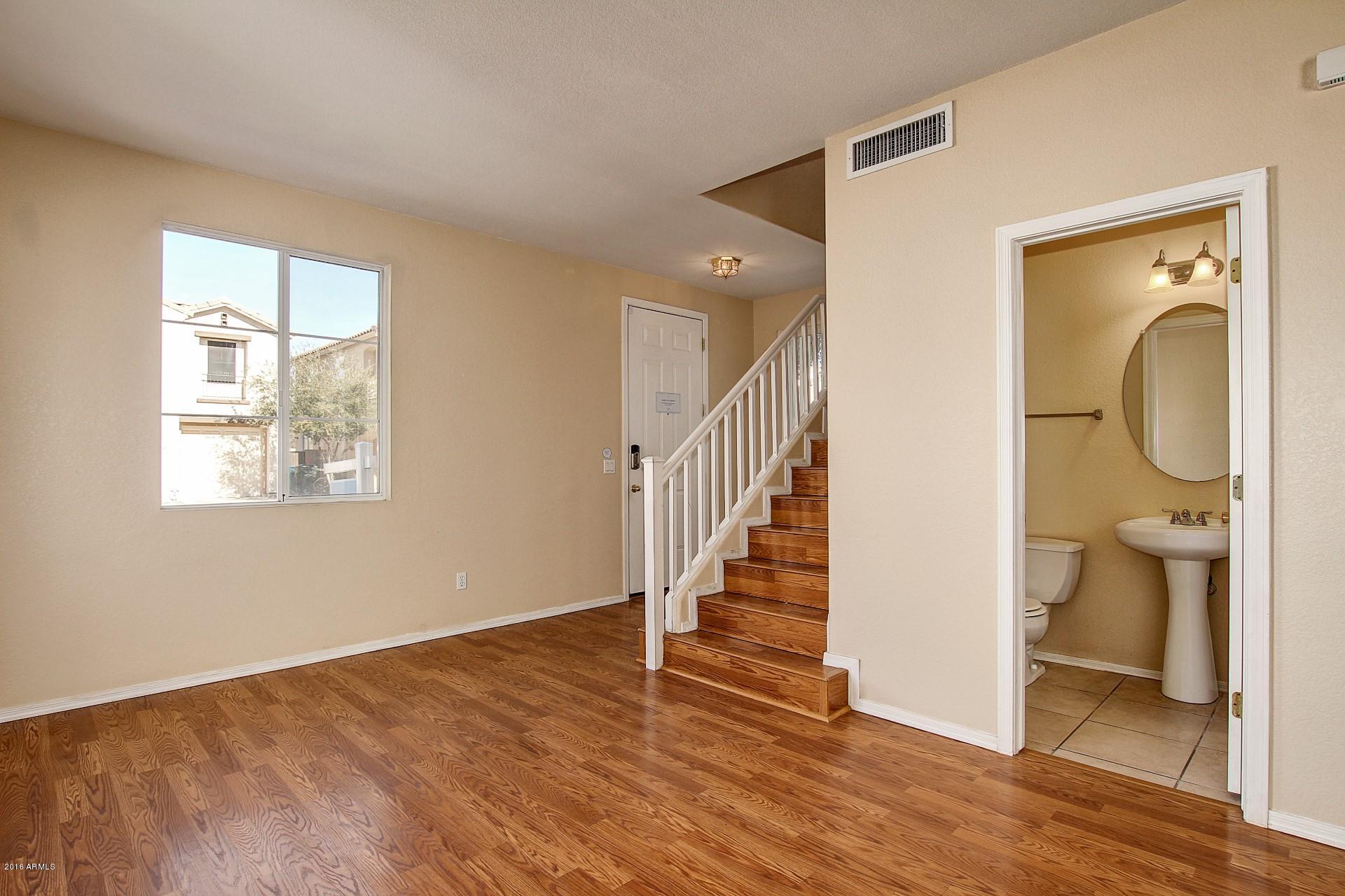 1449 East Chipman Road Phoenix, AZ 85040 - Photo 7 of 23 1449 E Chipman Rd, Phoenix (8)