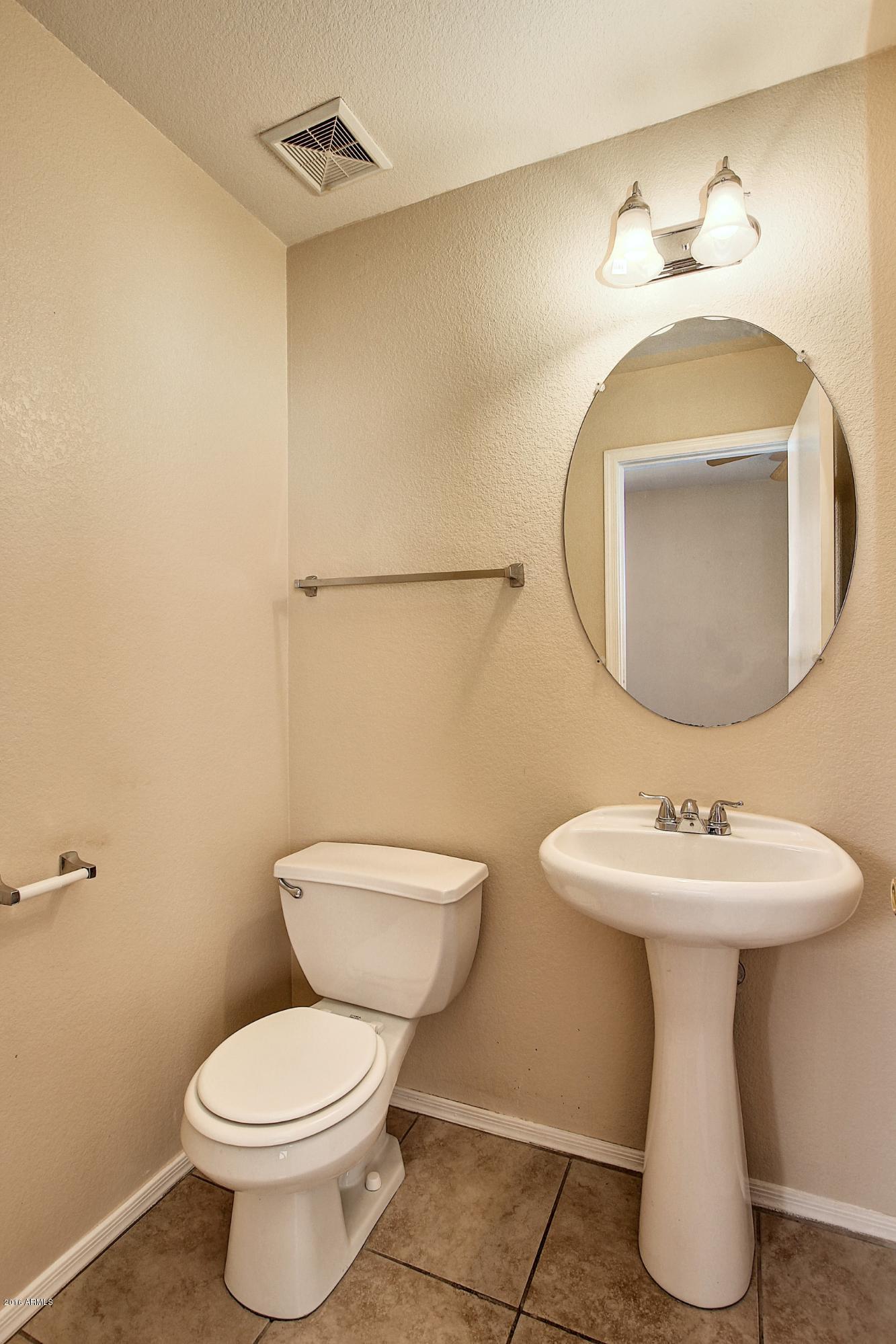 1449 East Chipman Road Phoenix, AZ 85040 - Photo 8 of 23 1449 E Chipman Rd, Phoenix (9)
