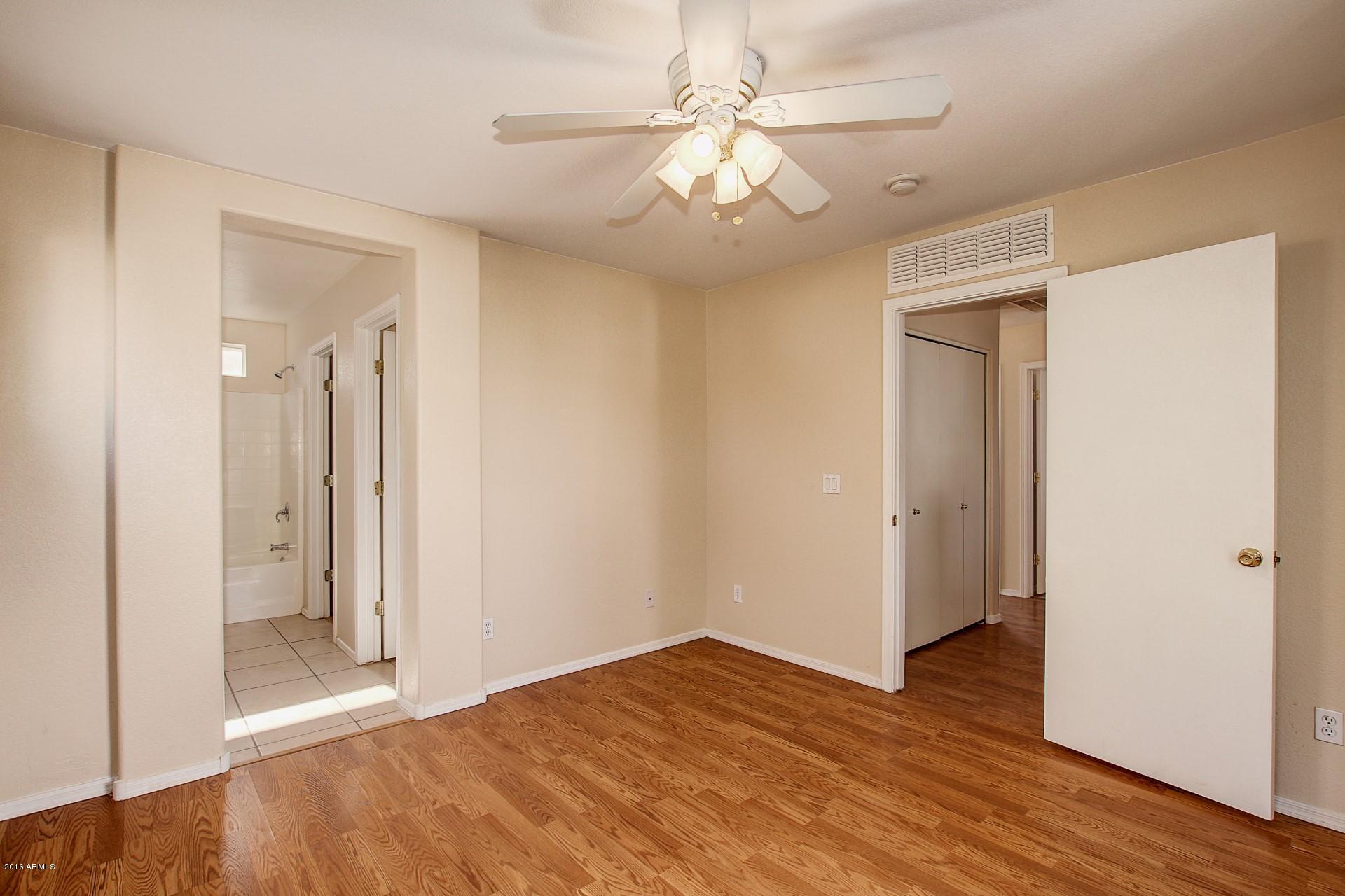 1449 East Chipman Road Phoenix, AZ 85040 - Photo 10 of 23 1449 E Chipman Rd, Phoenix (11)