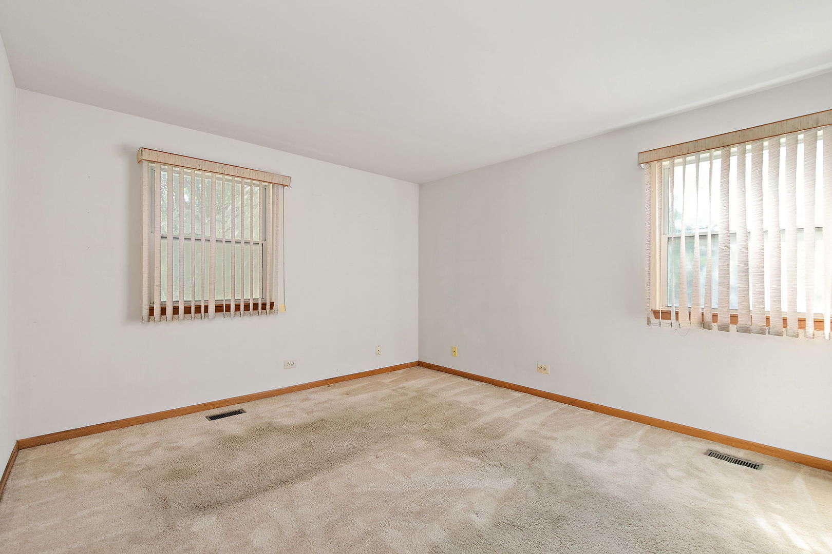 2403 Mallow Court, Unit Z1 Schaumburg, IL 60107 - Photo 10 of 16