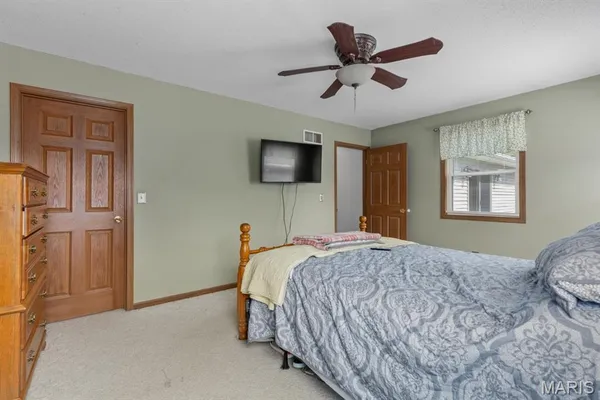 $245,000 | 626 West 6th Street, Staunton, IL 62088