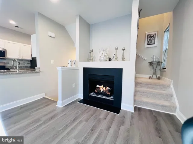 $3,300 | 46375 Pryor Square, Sterling, VA 20165