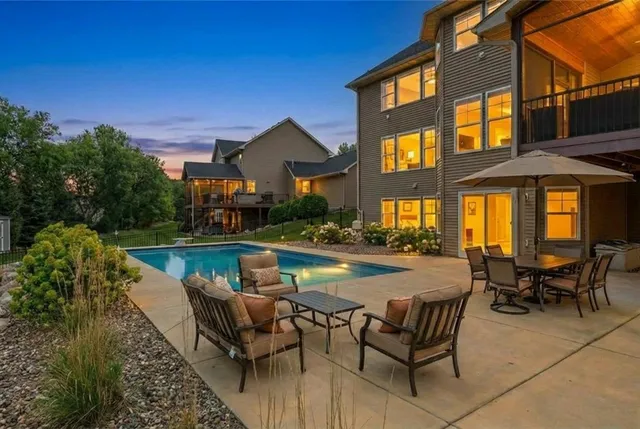 $874,900 | 7736 Stafford Trail, Savage, MN 55378