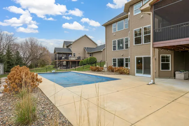 $874,900 | 7736 Stafford Trail, Savage, MN 55378