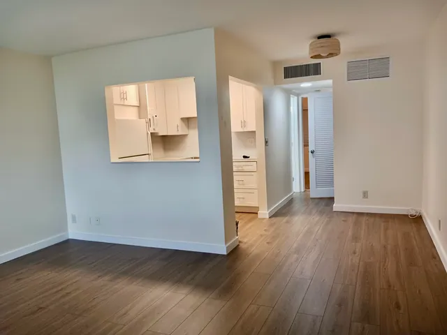 $1,300 | 1980 Sunset Avenue, Unit 7, Lake Worth Beach, FL 33461