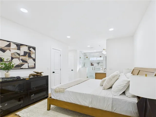 $1,124,900 | 3116 West 78th Place, Los Angeles, CA 90043