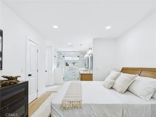 $1,124,900 | 3116 West 78th Place, Los Angeles, CA 90043