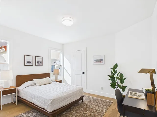 $1,124,900 | 3116 West 78th Place, Los Angeles, CA 90043