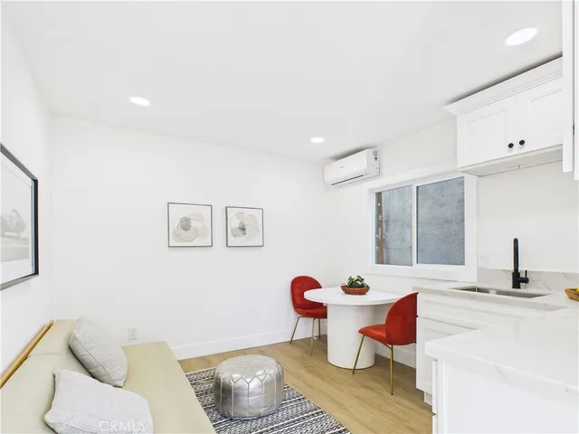 $1,124,900 | 3116 West 78th Place, Los Angeles, CA 90043