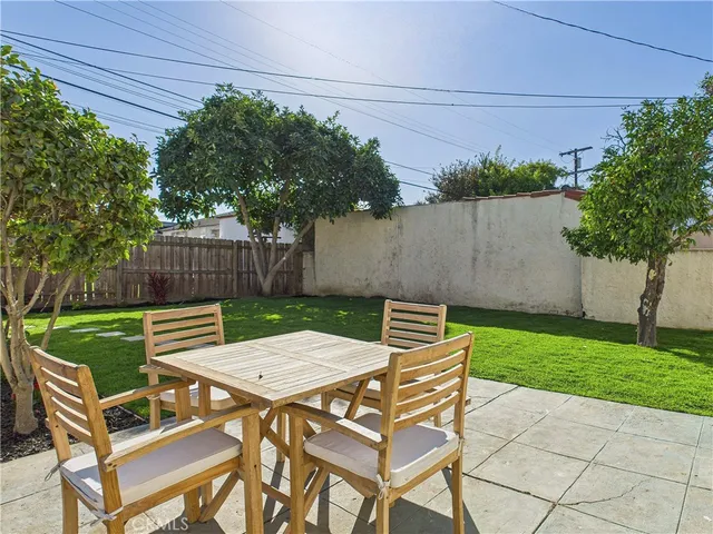 $1,124,900 | 3116 West 78th Place, Los Angeles, CA 90043