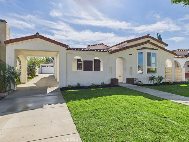 $1,124,900 | 3116 West 78th Place, Los Angeles, CA 90043