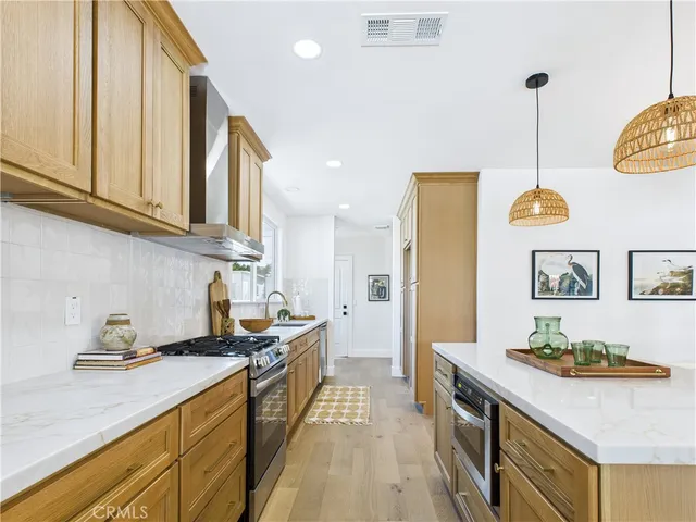 $1,124,900 | 3116 West 78th Place, Los Angeles, CA 90043