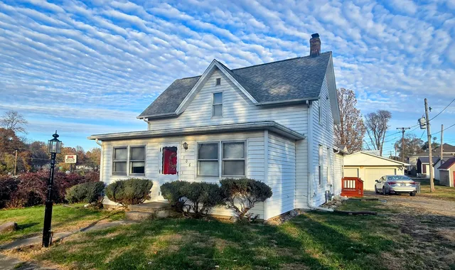 $174,900 | 106 South Eldorado Street, Sidney, IL 61877