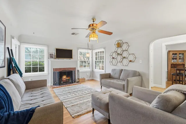 $554,999 | 1313 West Beverly Drive, Visalia, CA 93277