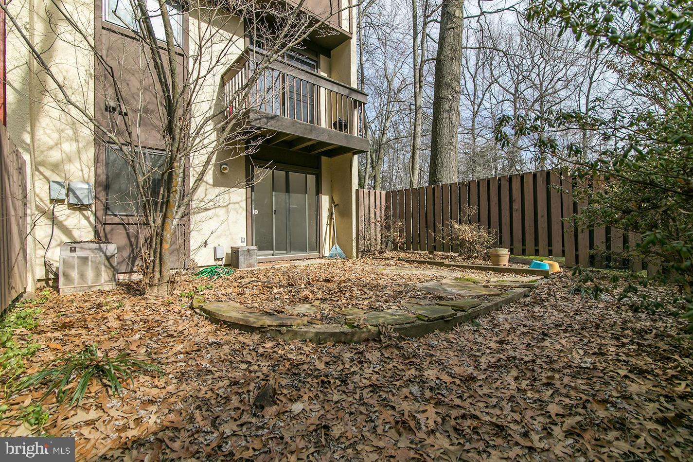 2261 Coppersmith Square Reston, VA 20191 - Photo 27 of 27 Exterior (Rear)
