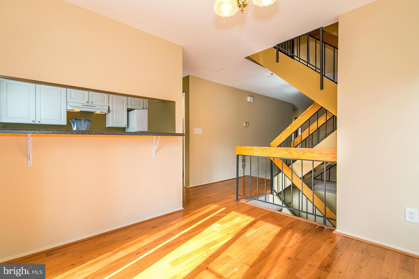 2261 Coppersmith Square Reston, VA 20191 - Photo 6 of 27 Dining Room