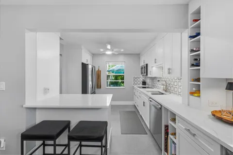 $244,900 | 154 Lake Rebecca Drive, West Palm Beach, FL 33411