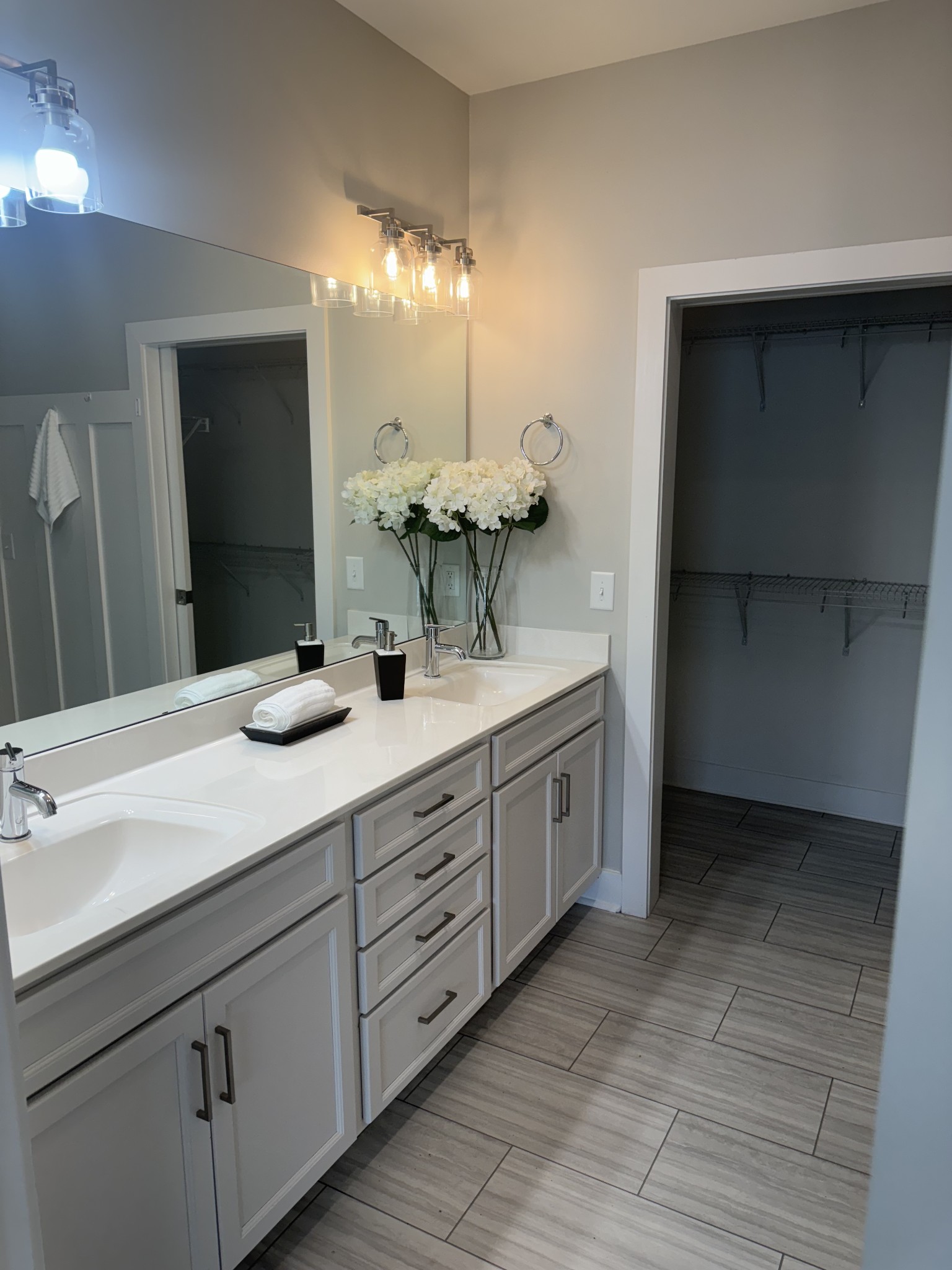 1144 Lock 4 Road, Unit J1 Gallatin, TN 37066 - Photo 25 of 52 Primary bathroom includes walk in closet!