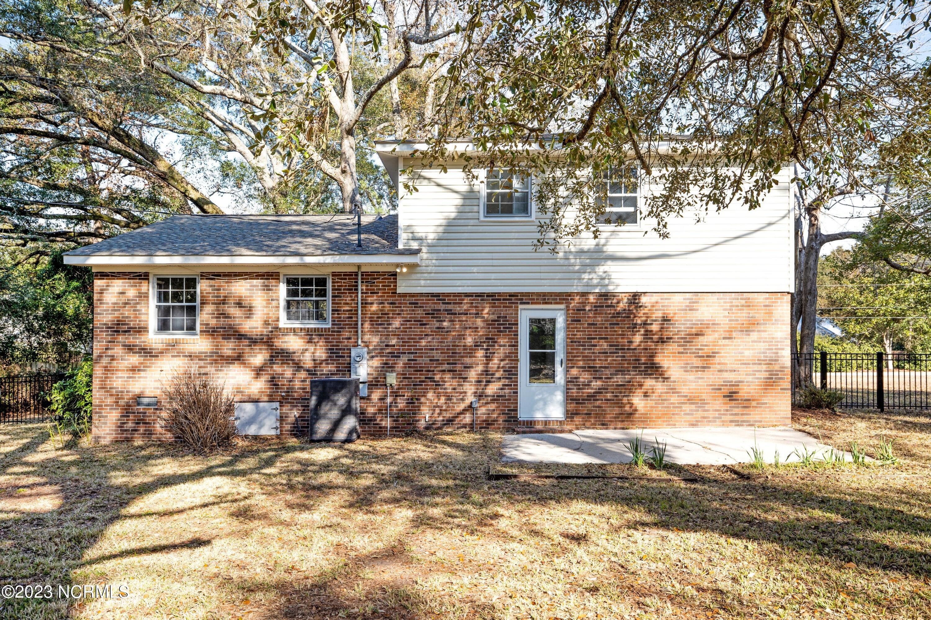 1334 Beasley Road Wilmington, NC 28409 - Photo 23 of 31 1Q3A4826.jpg-SMALL