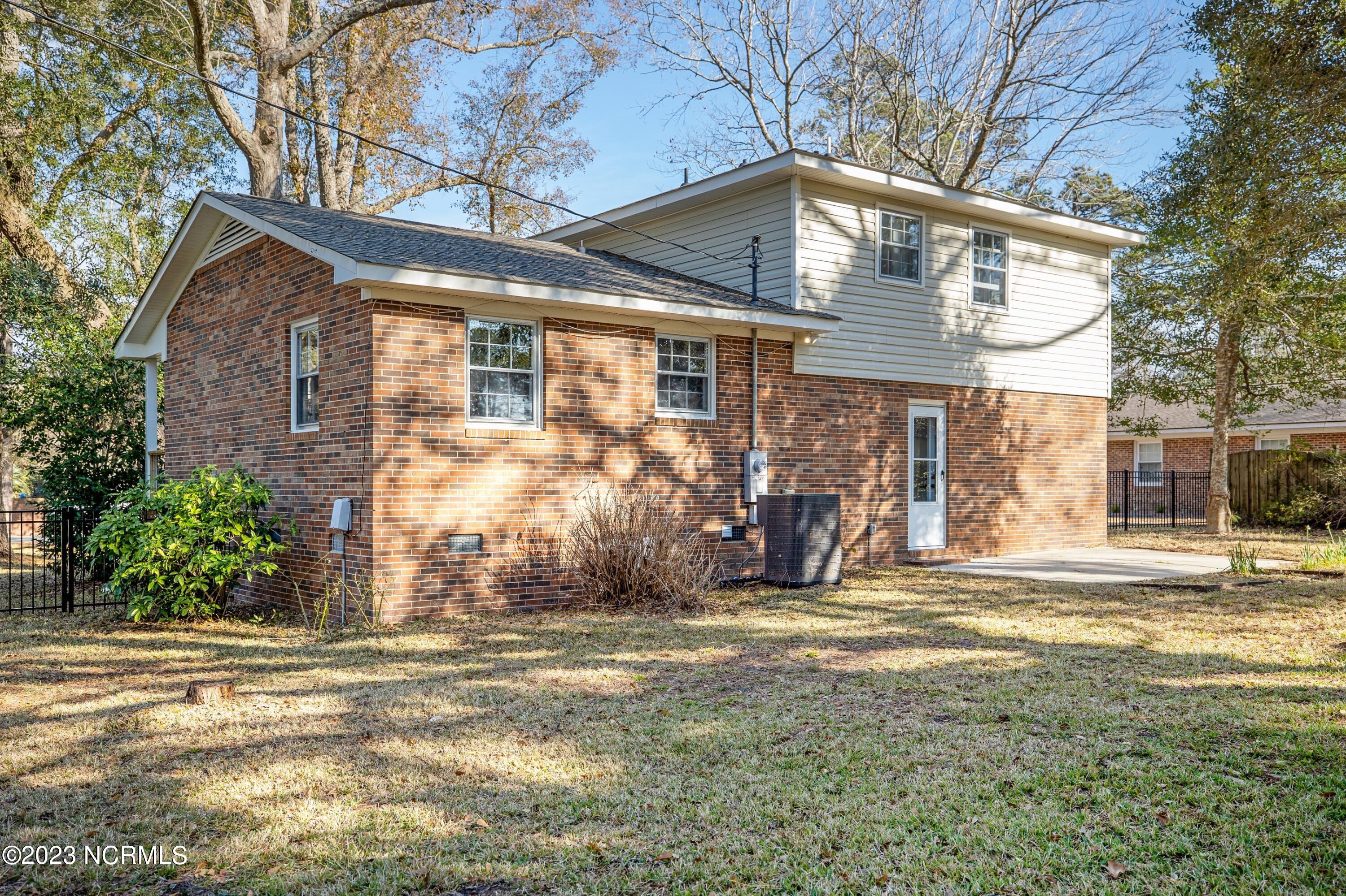 1334 Beasley Road Wilmington, NC 28409 - Photo 26 of 31 1Q3A4819.jpg-SMALL
