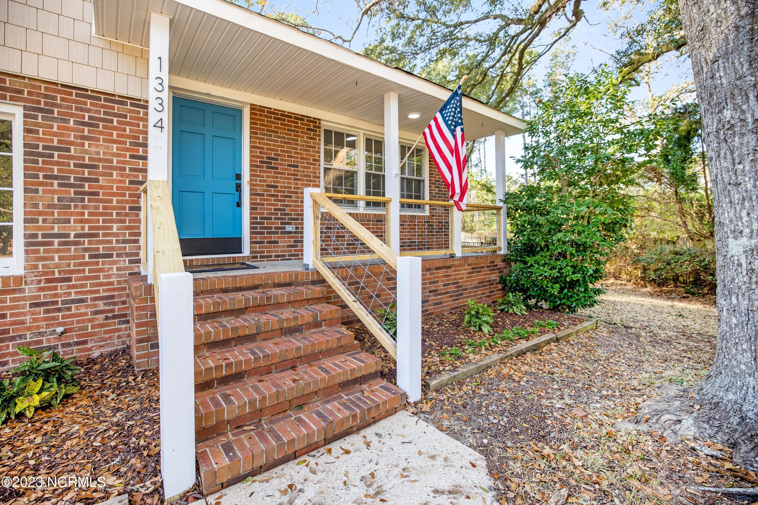 1334 Beasley Road Wilmington, NC 28409 - Photo 3 of 31 1Q3A4808.jpg-SMALL