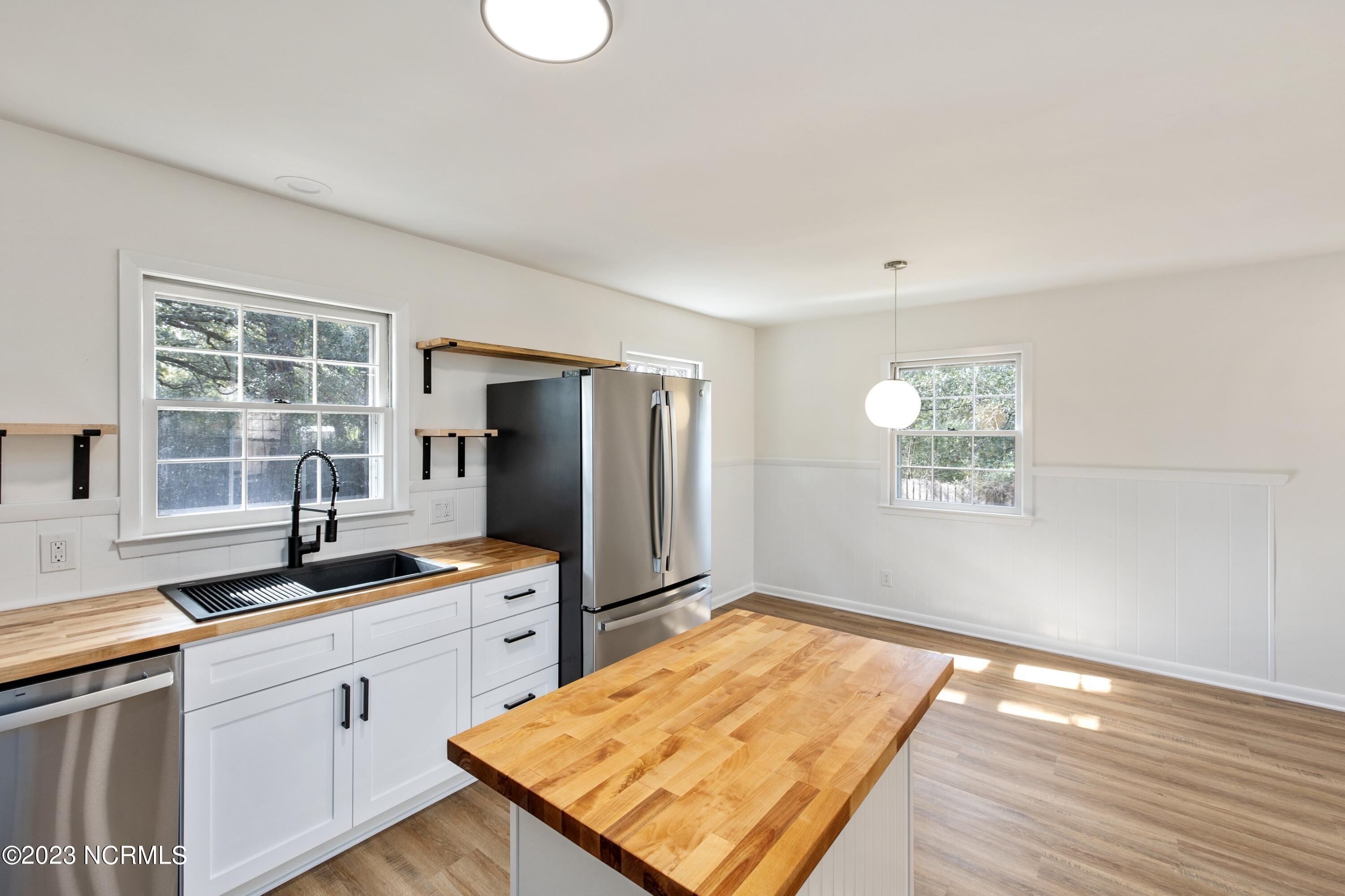 1334 Beasley Road Wilmington, NC 28409 - Photo 5 of 31 1Q3A4965.jpg-SMALL