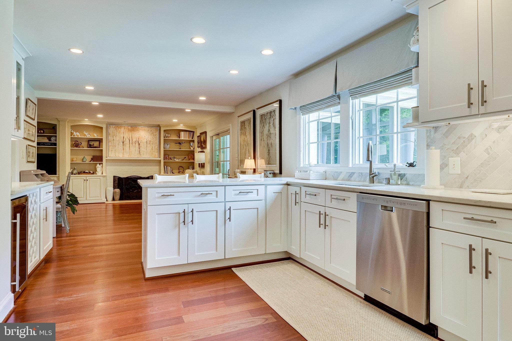 8406 Riverside Road Alexandria, VA 22308 - Photo 22 of 108