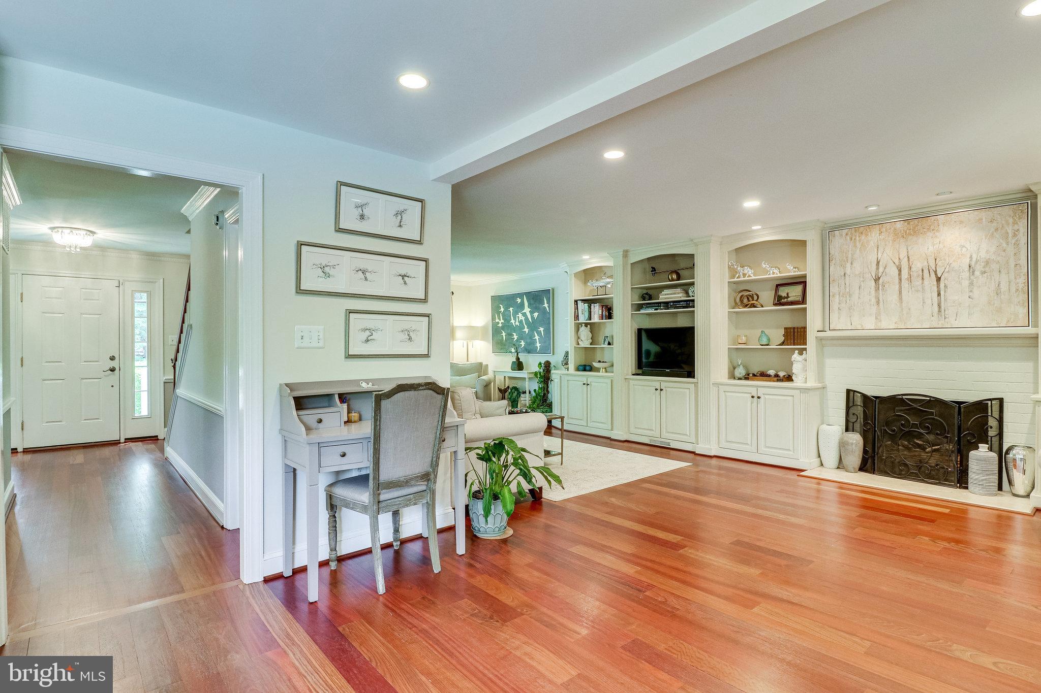 8406 Riverside Road Alexandria, VA 22308 - Photo 4 of 108