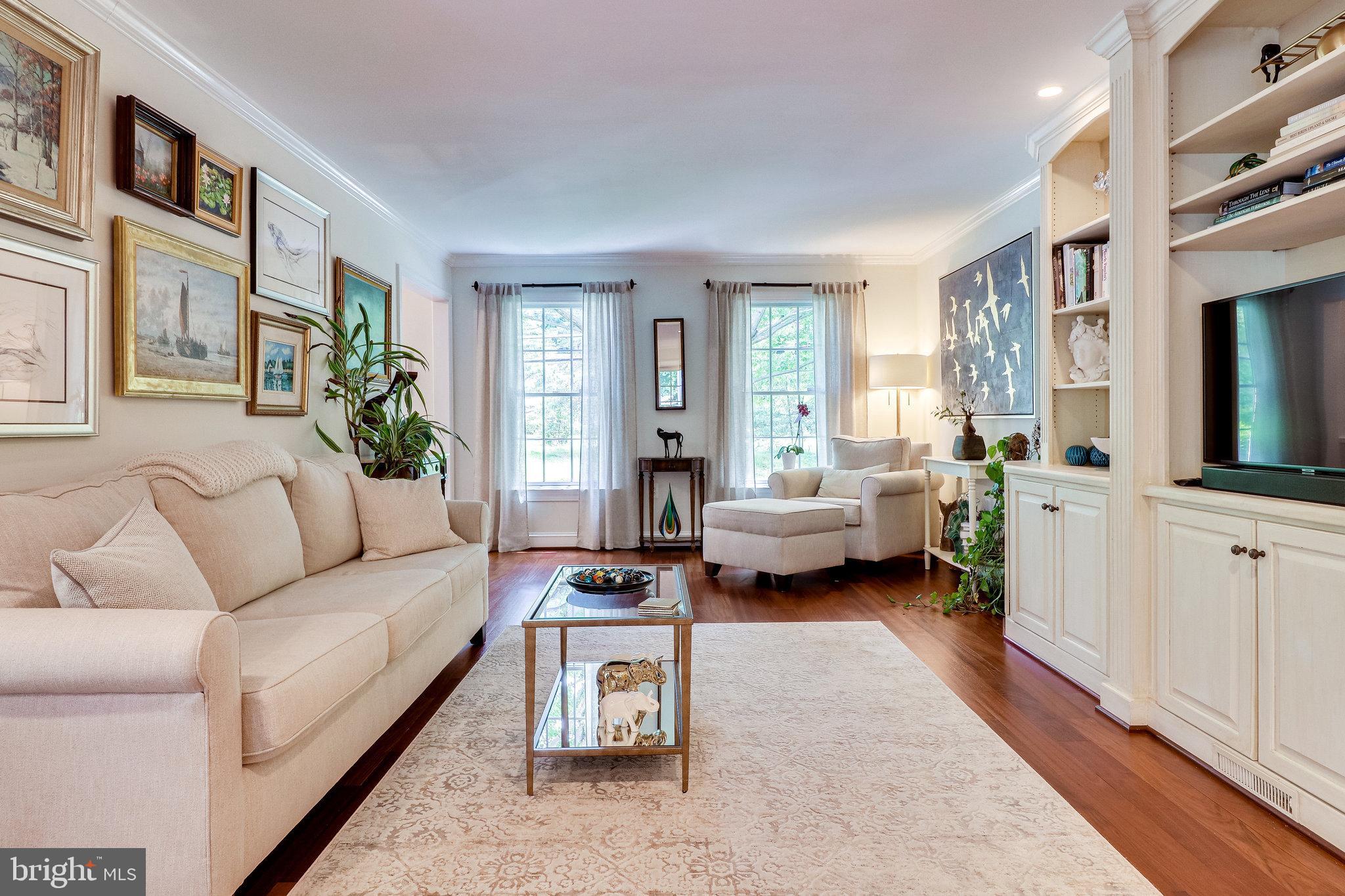 8406 Riverside Road Alexandria, VA 22308 - Photo 6 of 108