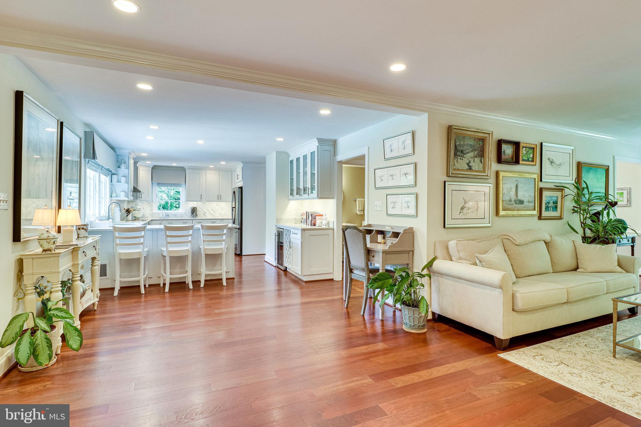 8406 Riverside Road Alexandria, VA 22308 - Photo 9 of 108