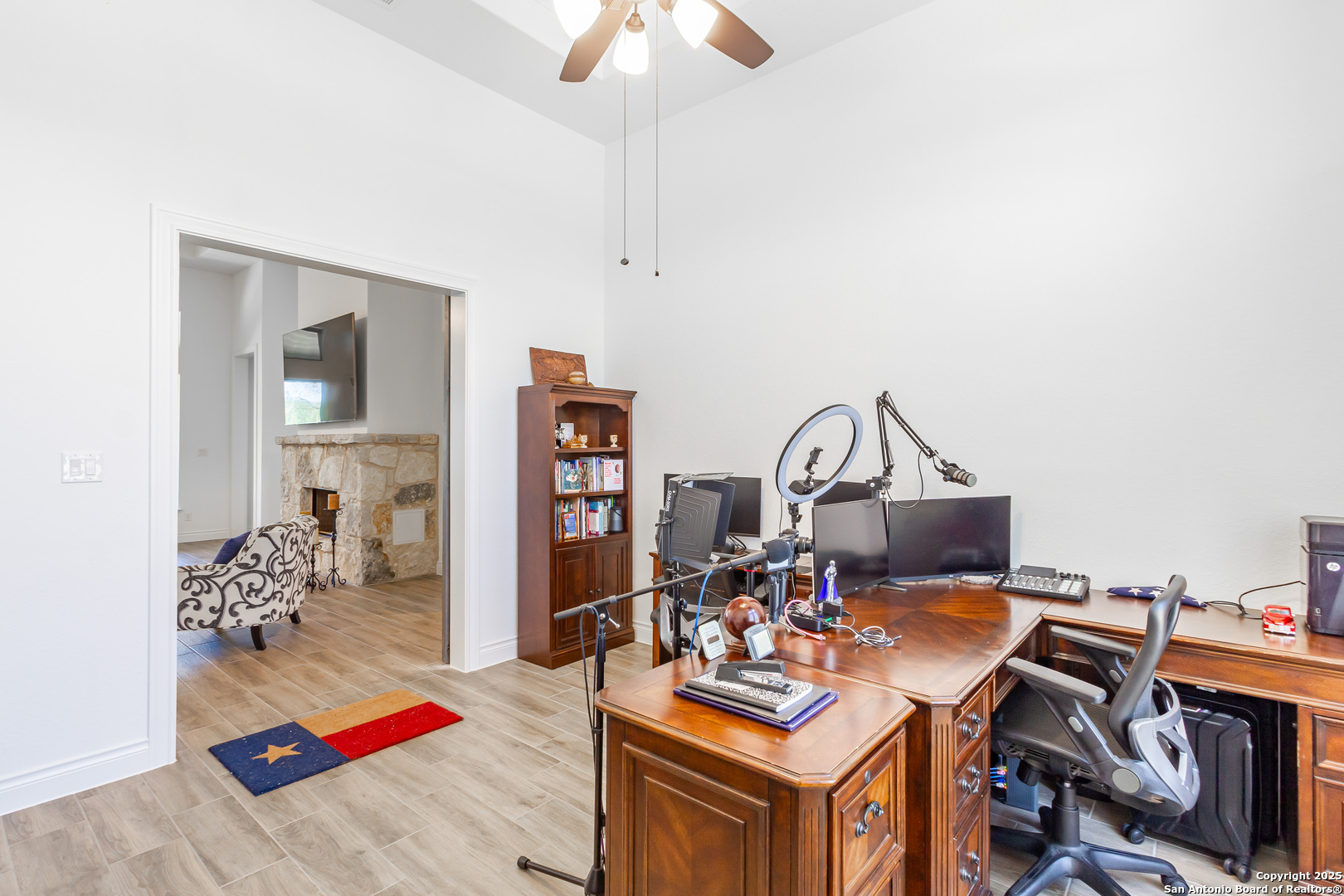 34784 High Gate Road Bulverde, TX 78163 - Photo 12 of 34 a view of a workspace with furniture