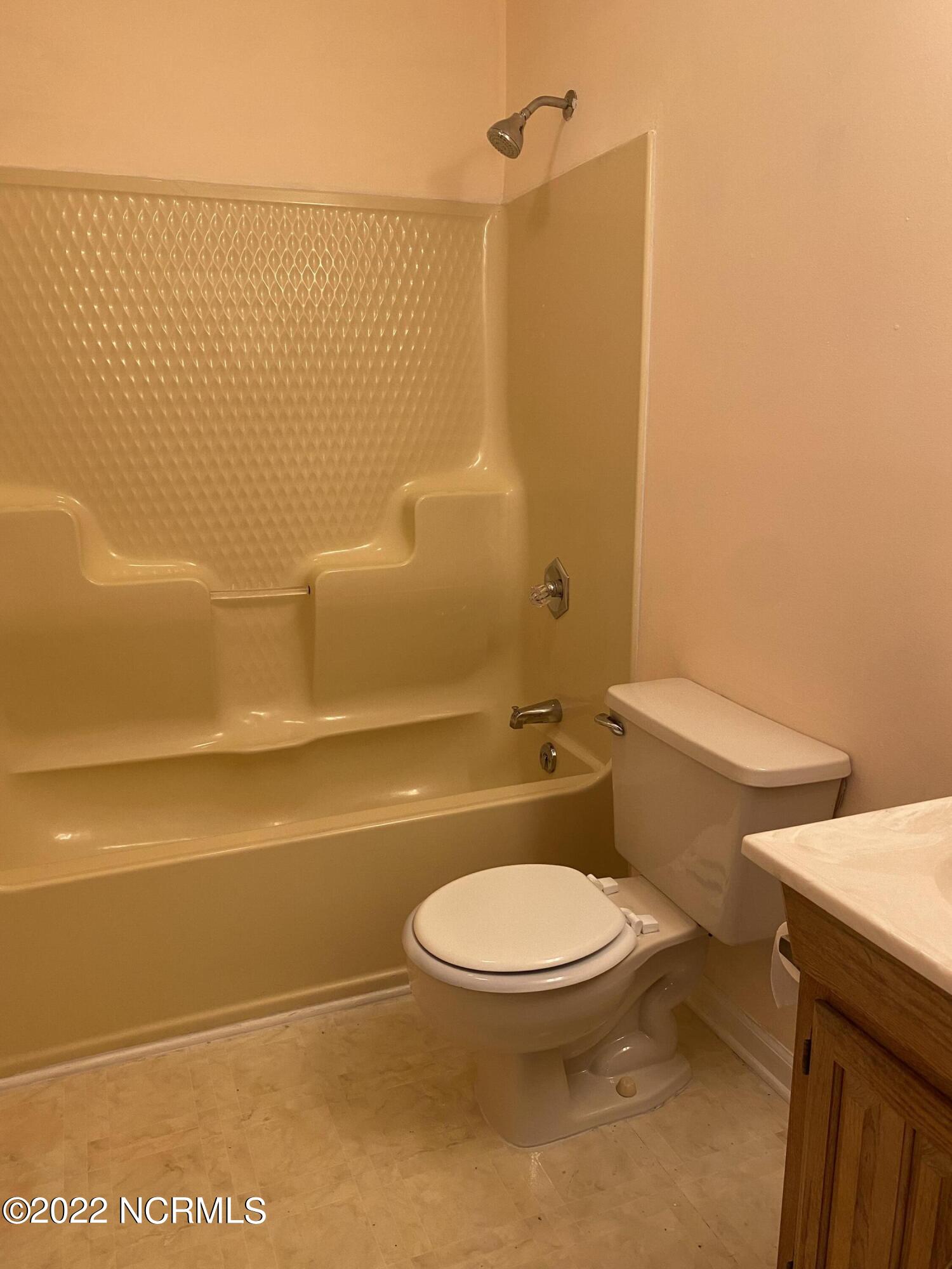 10 Surry Lane Pinehurst, NC 28374 - Photo 14 of 14 Second Bath