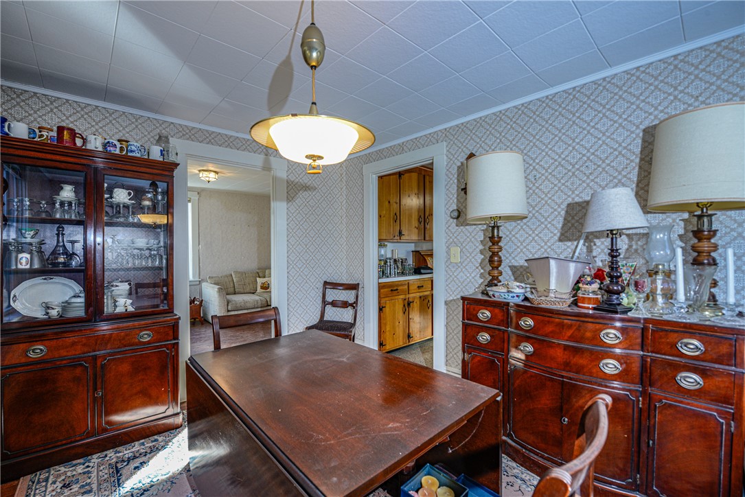 318 Mitchell's Lane Middletown, RI 02842 - Photo 13 of 40